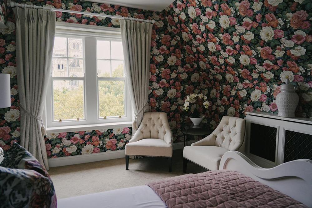 40 Winks Hospitality Hotel Дърам Екстериор снимка